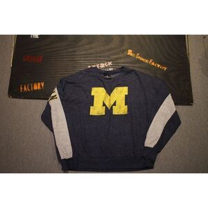 Colosseum Women's Michigan University Wolverines Sweatshirt - Size S